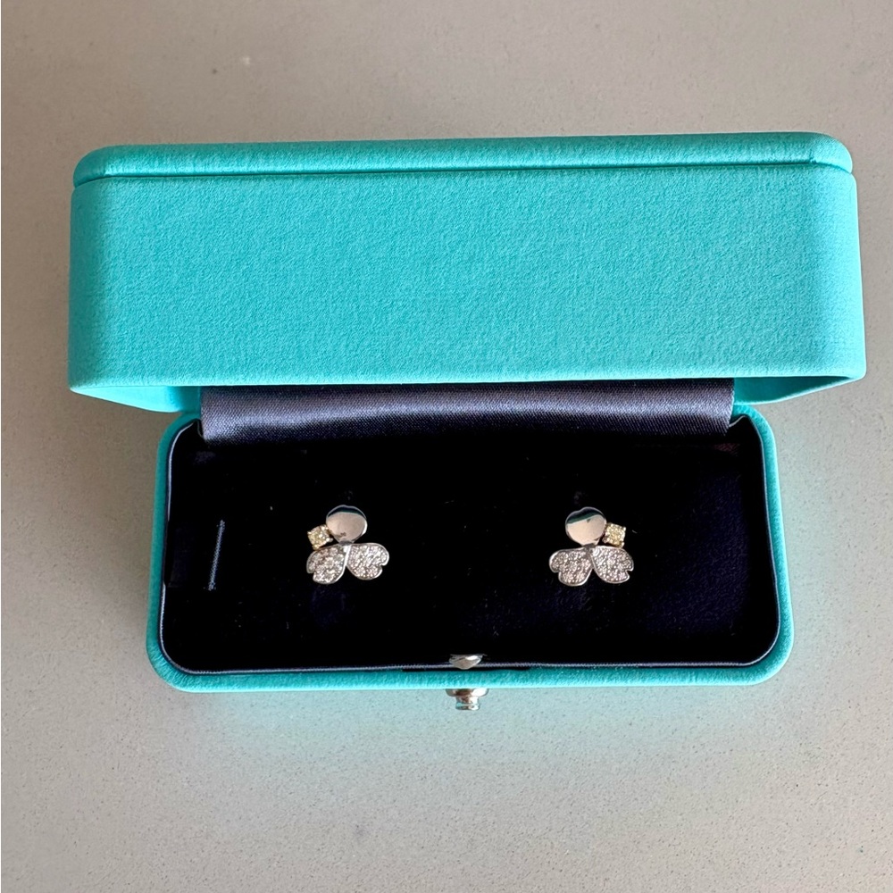 Stunning Tiffany Paper Flowers earrings